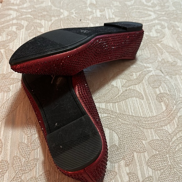 Torrid Ruby Bling flats - Picture 2 of 2